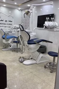 کلینیک دندانپزشکی فاخر