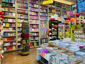کتاب فروشی خانه کتاب 5