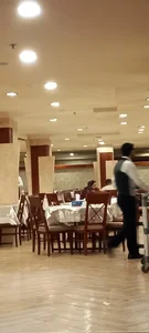 رستوران پسران کریم 4