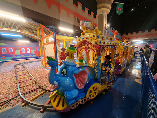 Happiness Castle Amusement Center