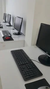 آموزشگاه کامپیوتر هوشمند