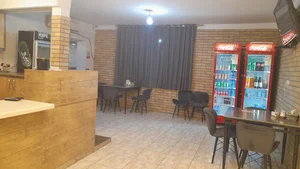 تالار مهدی زندیه