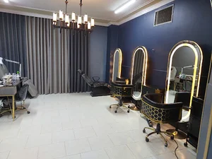 آموزشگاه و سالن زیبایی رستا عابدی