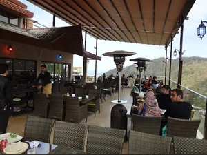 رستوران گیلار سرولات