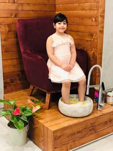 سالن زیبایی رها