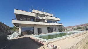 فلاشینگ پارامیس 3