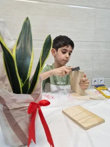 آموزش نجاری کودکان دارکوب
