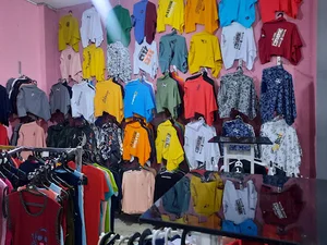 ارزانسرای پوشاک اکسین
