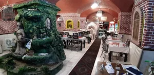 رستوران سنتی هنرمندان 2