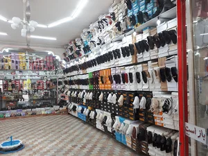 فروشگاه کفش لقمانی