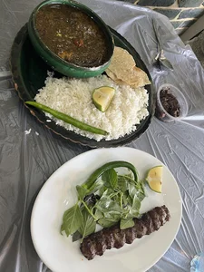 مطعم لاری