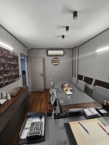مشاورین املاک سیصد