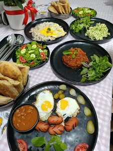 کافه صبحانه من و مامان