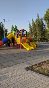 بوستان مهرآوران یزد