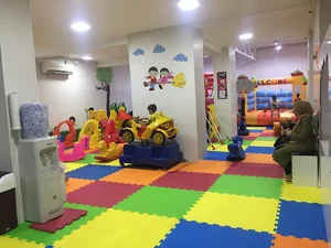 مجموعه تفریحی سرگرمی قلعه سحرآمیز