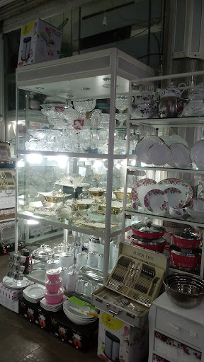 فروشگاه بلور و چینی کیمیا (حسین روشن قنبری)