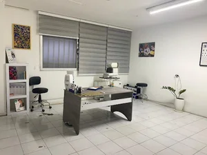 کلینیک بینایی سنجی آینور اصفهان