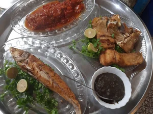 رستوران عمو اسماعیل