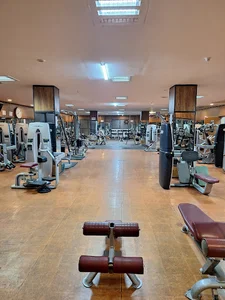 باشگاه بدنسازی ایثار