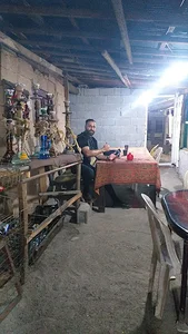کافه سنتی عمو منوچهر
