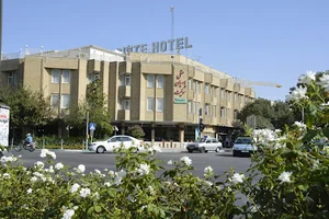 هتل سوئیت پارسیان