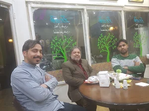 فست فود آوین