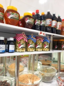 عرقیات گل سرخ