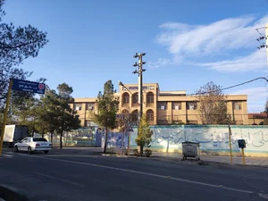 دبیرستان دخترانه ریحانه النبی