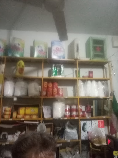 مقازه خواربارو لبنیات حاج رضا
