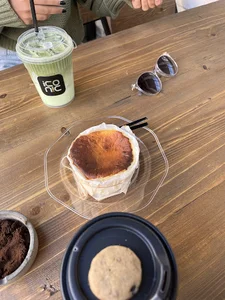 Iconic Cafe
