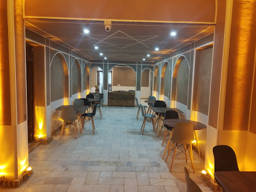 کافه فست فود دنج شهر سربیشه