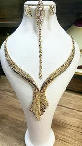 طلا و جواهری مهربان