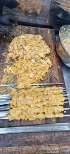 خانه گوشت و کبابی آرش
