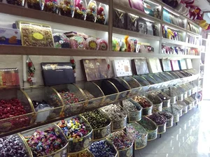 شیرینی و آجیل آنا