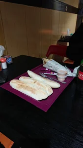 ساندویچ فروشی