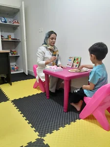 گفتار درمانی و کاردرمانی رشد