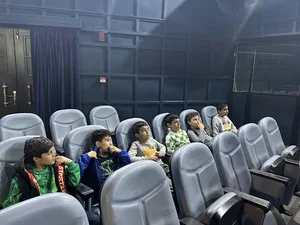 مدرسه زبان میس یاسمن ( اکادمی کوروش فر)