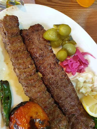 رستوران ساحلی بلولند