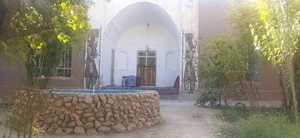 باغ سرای سنتی انتظام