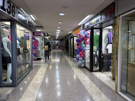 مرکز تجاری شهر