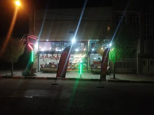 کبابی دایی رضا و پسران