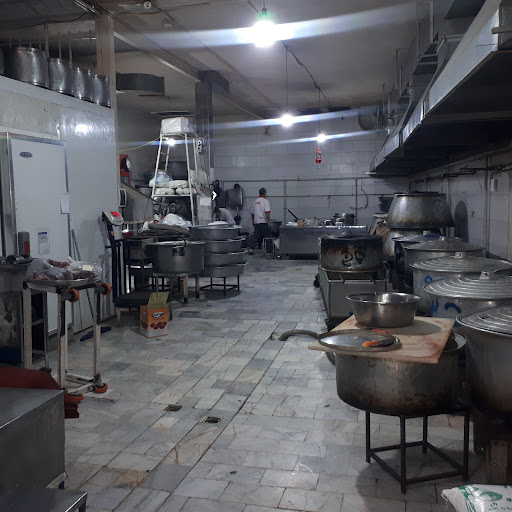 رستوران جوادی پدر از سال ۱۳۷۰شمسی