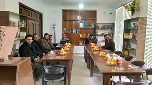 نمایشگاه کتاب منشور