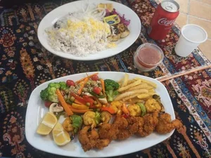 رستوران سنتی و دیزی سرای لور 3