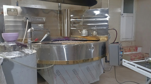 نانوایی سنگکی ماشینی دولتی