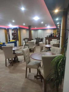 کافه رستوران یمیش