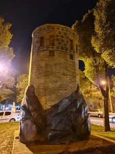 برج شیشه ارگ
