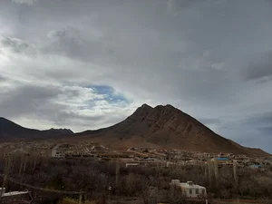 تپه قلعه برزک