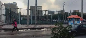 زمین چمن شاملو