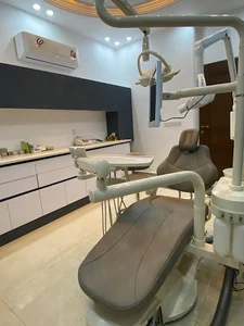 مطب دندانپزشکی دکتر آرزو الیاسیان